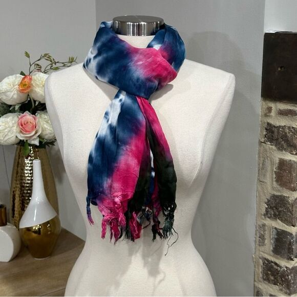Indian Wear Women’s Tie-Dye Scarf in Blue Multi - Picture 5 of 8